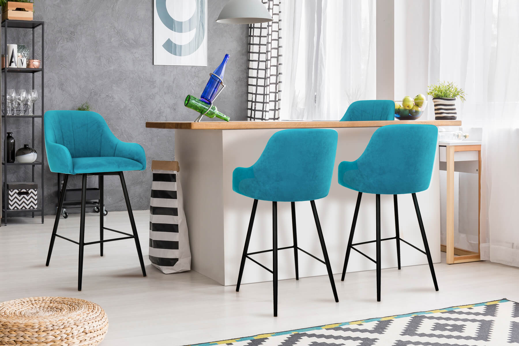 Hokery do jadalni morskie turkusowe na czarnych nogach - kulok meble - producent - widok w kuchni